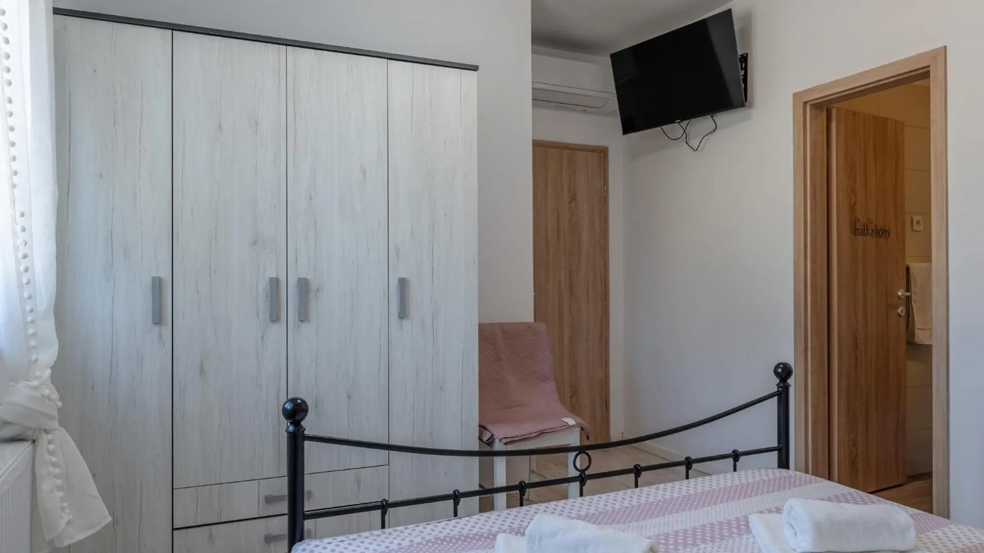 Villa Mlb With Heated Pool, Sauna And Jacuzzi- By Ta Leut Agency ヴーシ