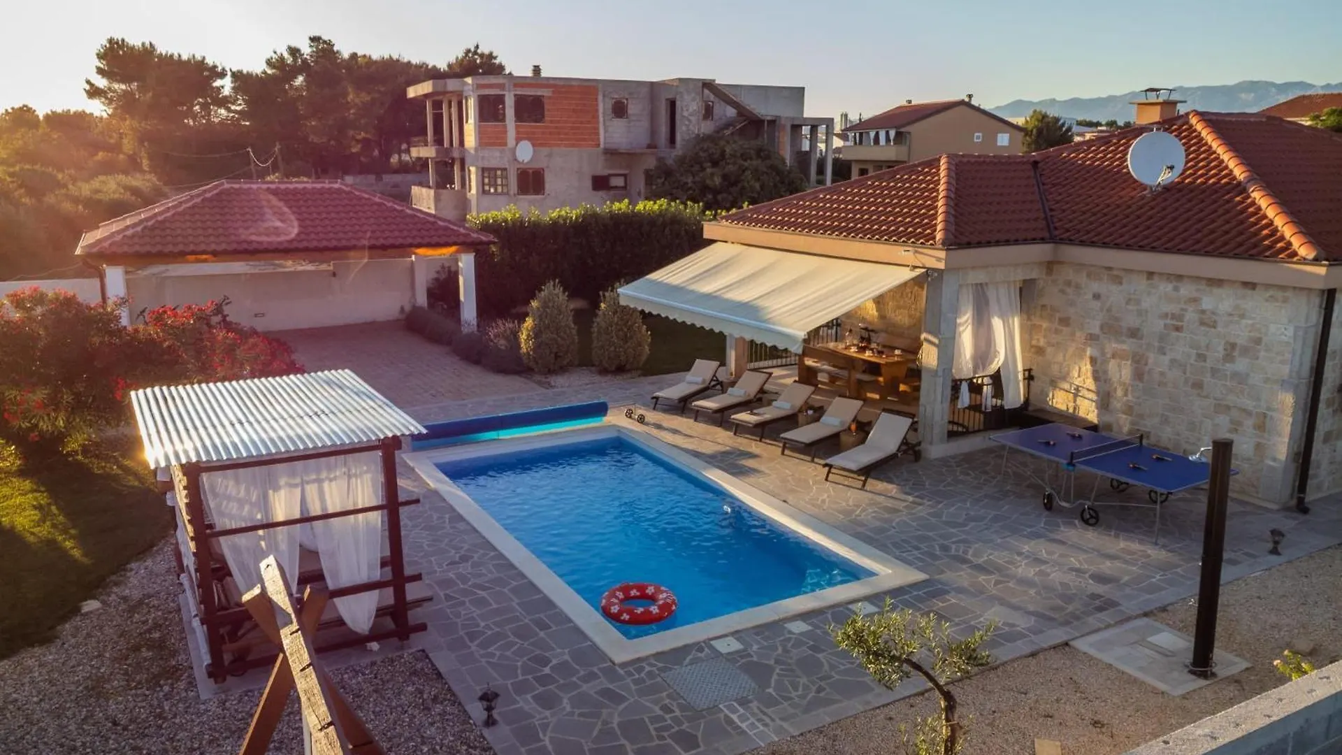 Villa Mlb With Heated Pool, Sauna And Jacuzzi- By Ta Leut Agency ヴーシ
